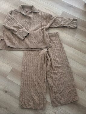 H&M Set Cozy Cable-Knit Kids Pajama Set in Taupe